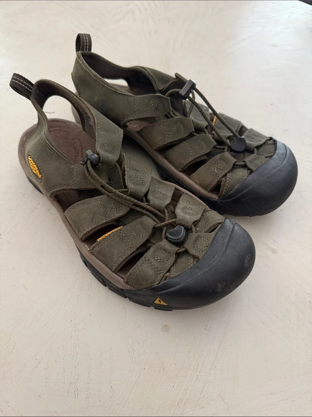Keen Newport Waterproof Leather Hiking Sandals sz 42 / mens 9 / women’s 11